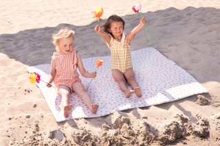 All about dots - underwater world