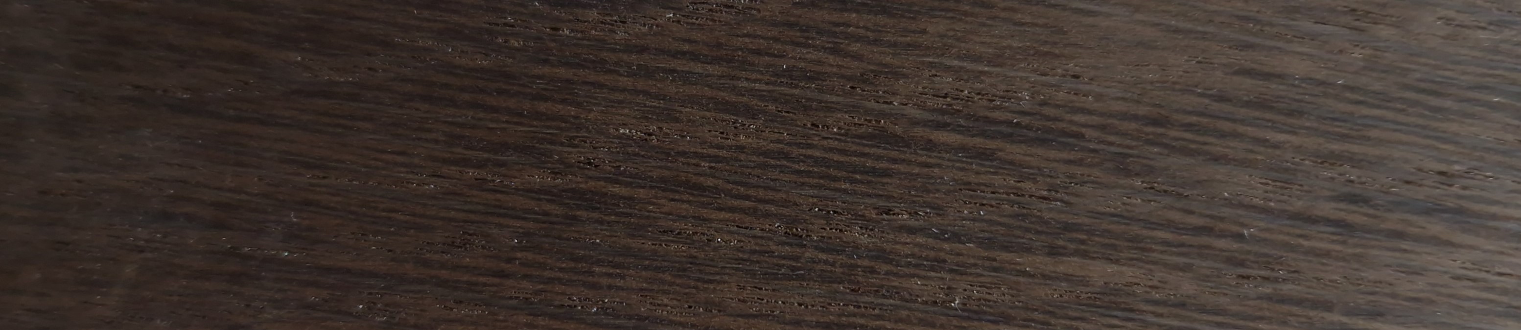 FINEER EUROPESE EIK DONKER GEROOKT